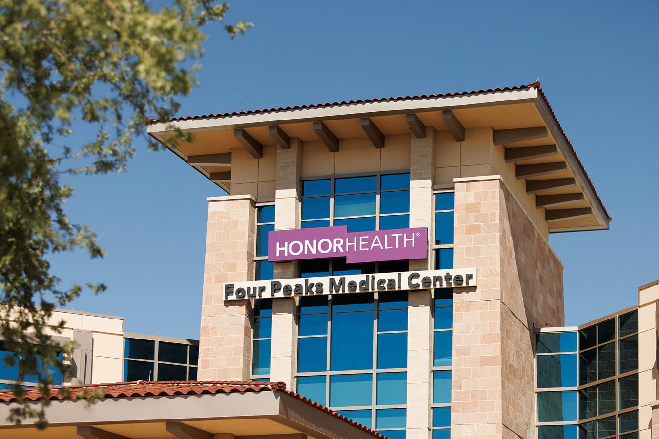 Exterior shot of HonorHealth Four Peaks Medical Center
